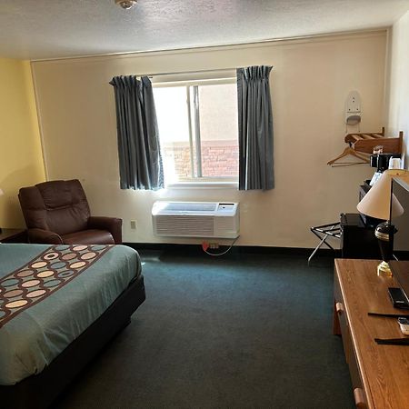 Super 8 By Wyndham Rexburg Ξενοδοχείο Εξωτερικό φωτογραφία