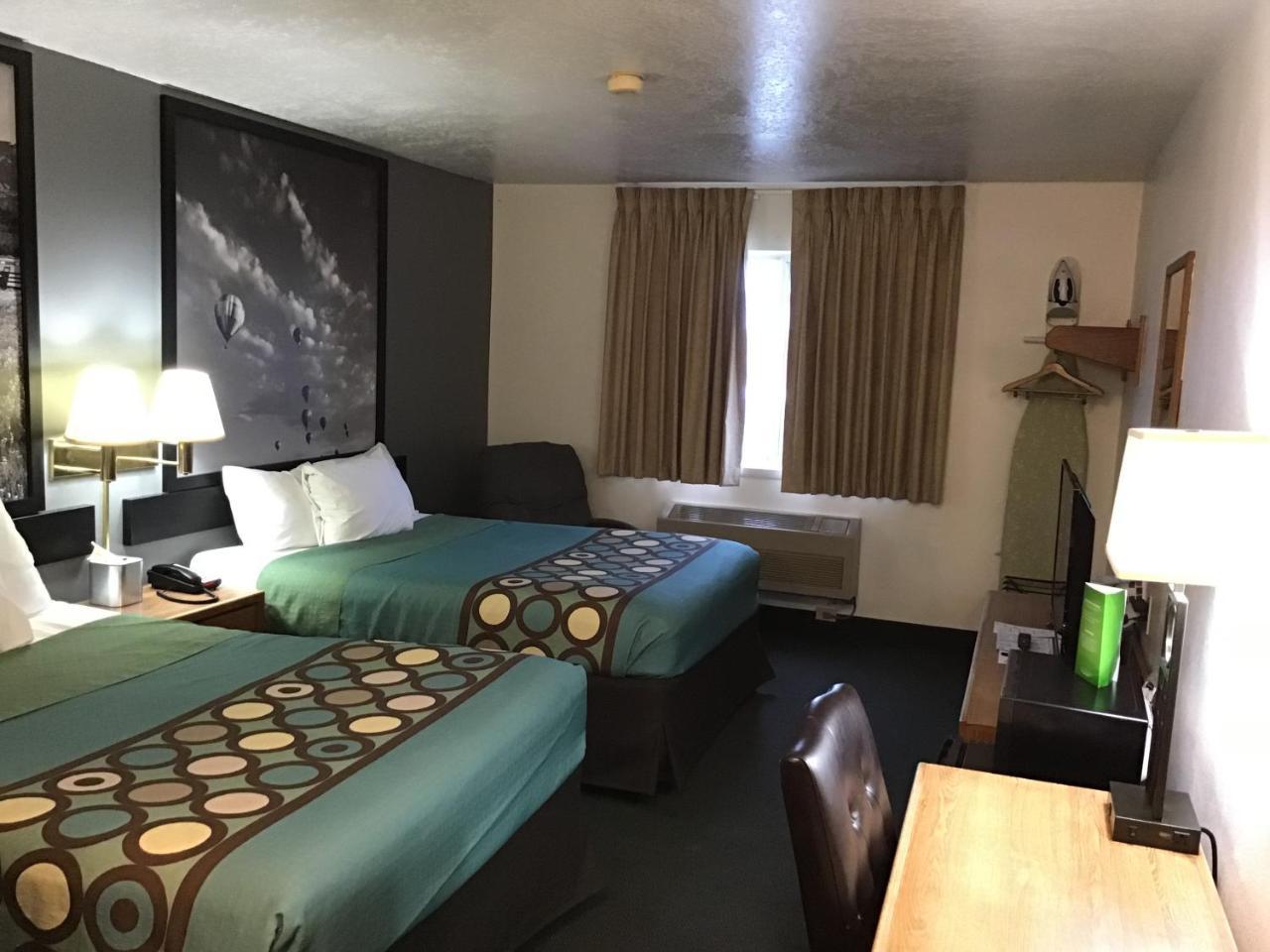 Super 8 By Wyndham Rexburg Ξενοδοχείο Εξωτερικό φωτογραφία